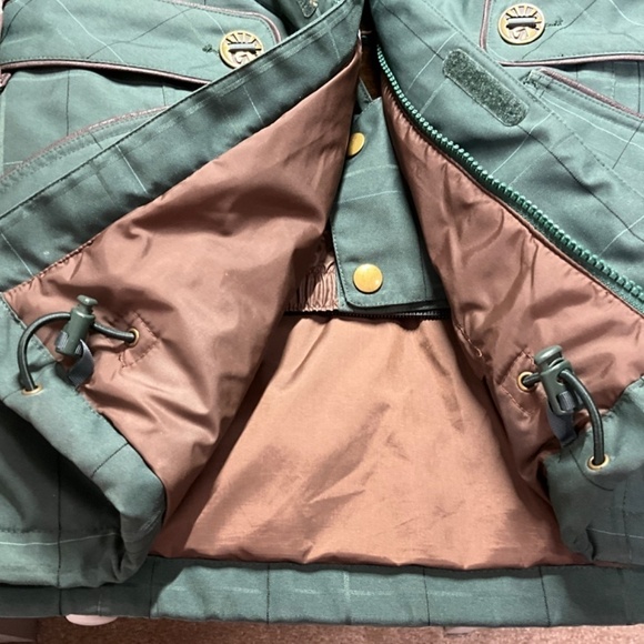 BURTON Dry Ride Faux Fur Lined Ski / Snow Coat Multi Zip Pockets Detachable Hood - Picture 12 of 16